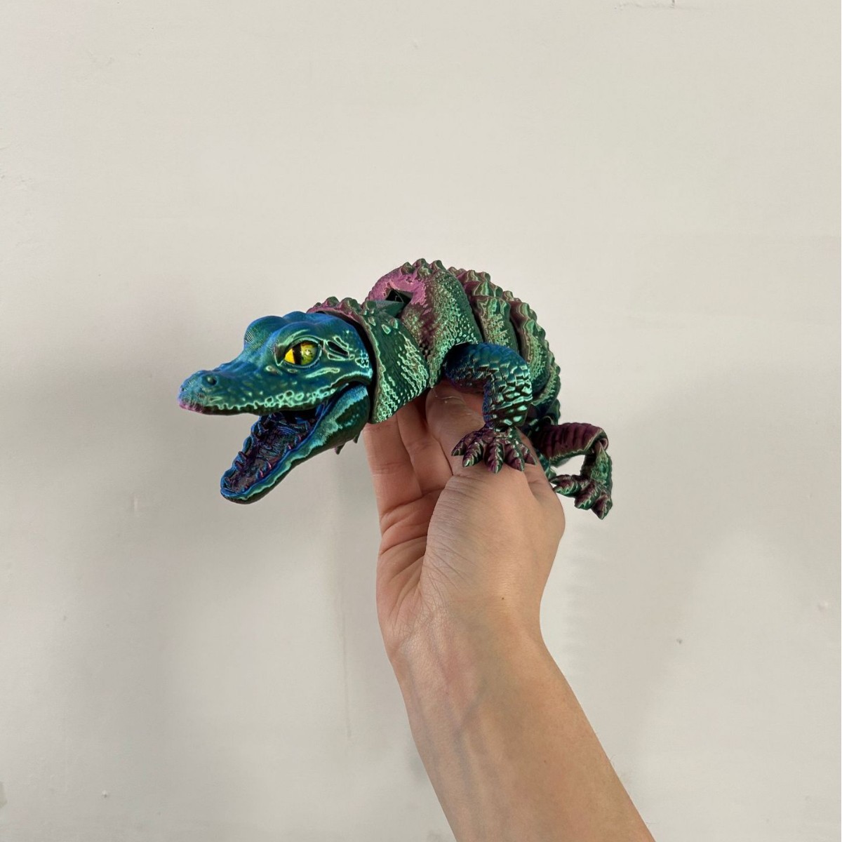 3Dプリントされたワニ、一体型の関節口が可動式で、子供のおも - 3D Printing Gif のレビューと価格